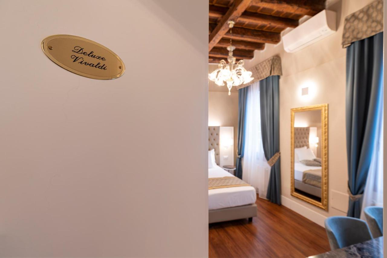 Residenza La Duchessa Deluxe Rooms Venice Exterior photo