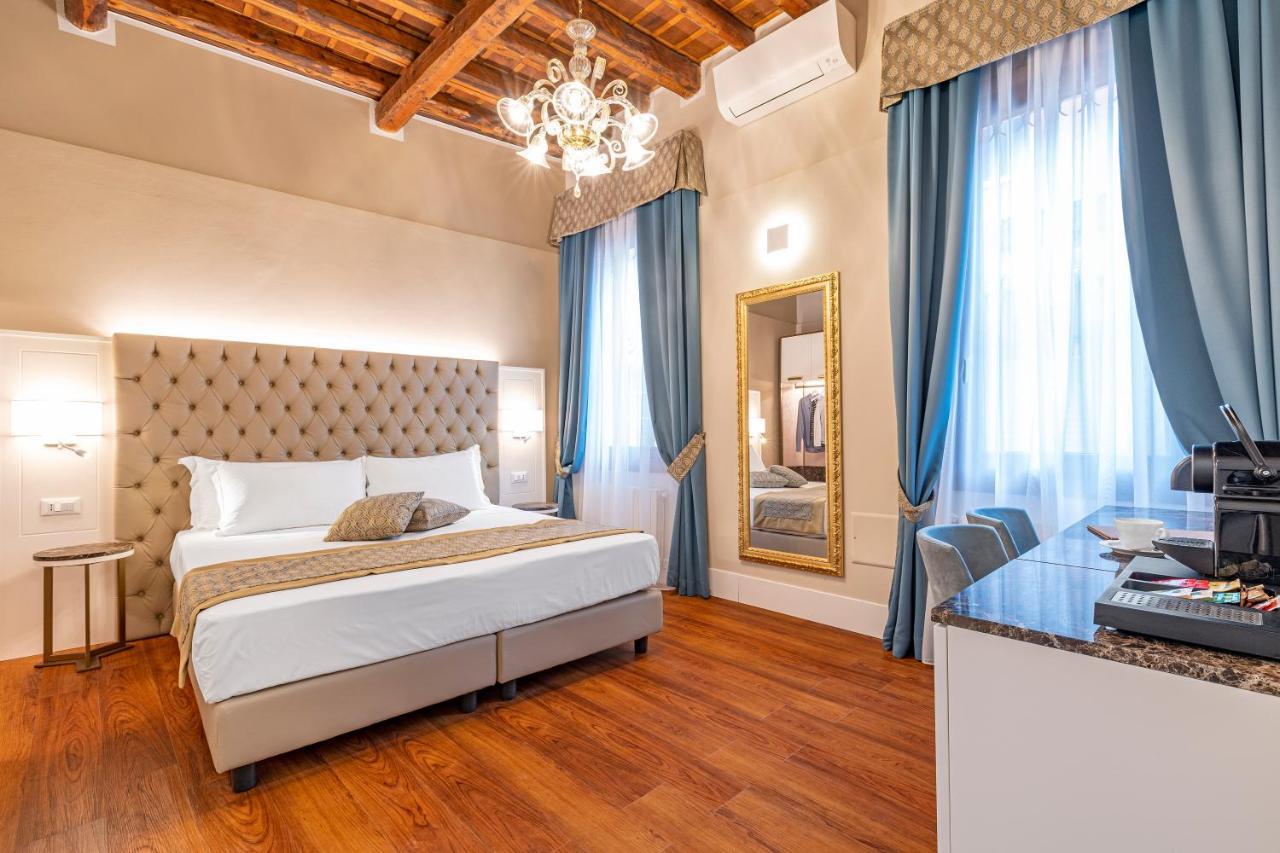 Residenza La Duchessa Deluxe Rooms Venice Exterior photo