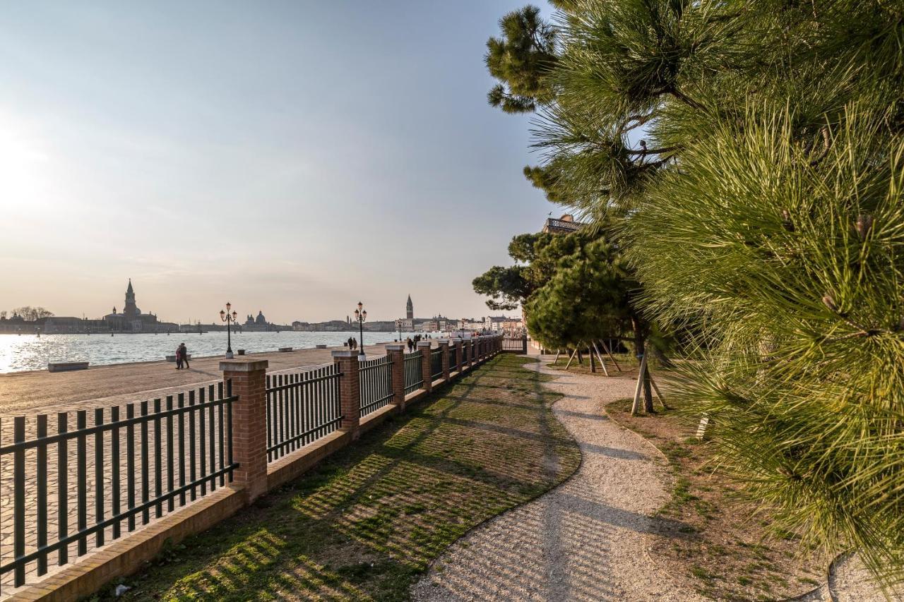 Residenza La Duchessa Deluxe Rooms Venice Exterior photo